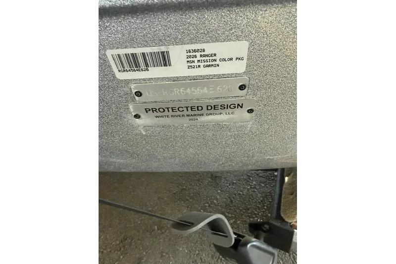 Slide: The Image of Label on 2026 Ranger Z521R Cup-Equipped boat, featuring protected design details. - 15
