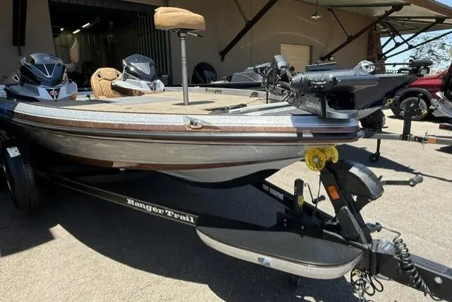 Slide: The Image of 2026 Ranger Z521R Cup-Equipped boat on trailer, featuring advanced Garmin equipment. - 3