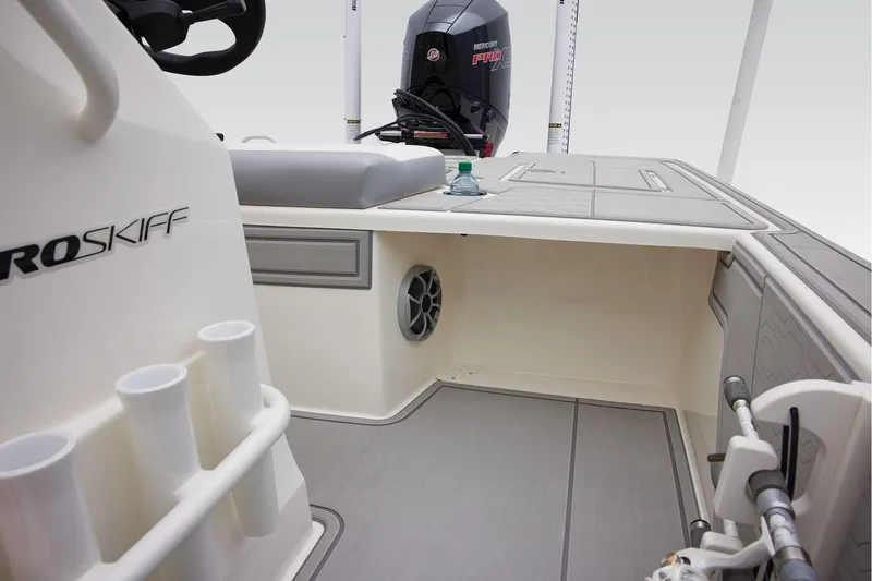 Slide: The Image of Mako 18 Pro Skiff 2026 - 26