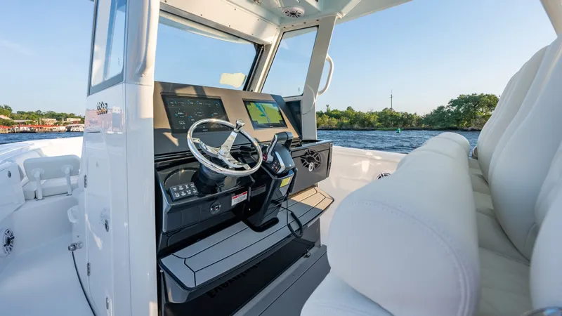Slide: The Image of Everglades 335 Center Console 2026 - 9
