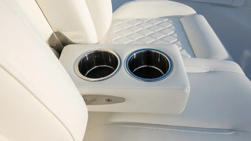 Slide: The Image of Everglades 335 Center Console 2026 - 23