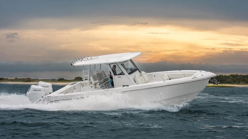 The Image of Everglades 335 Center Console 2026 - 0