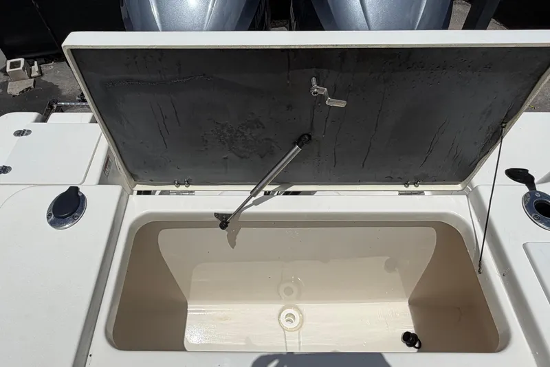 Slide: The Image of NauticStar 28 XS 2018 - 78