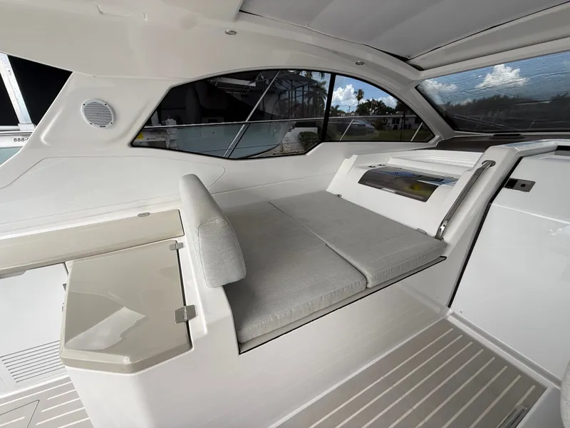 Slide: The Image of Azimut Atlantis 45 2021 - 9