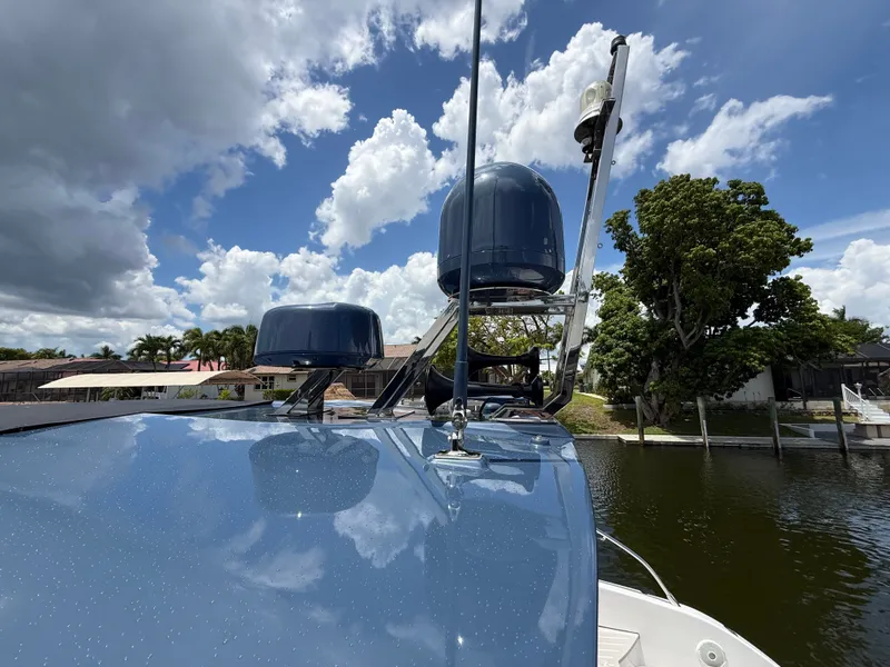 Slide: The Image of Azimut Atlantis 45 2021 - 37