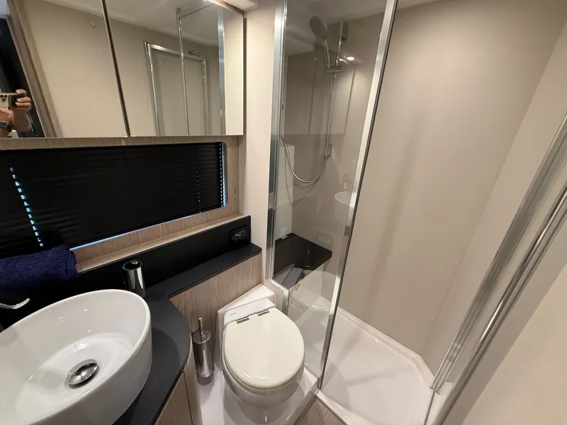 Slide: The Image of Azimut Atlantis 45 2021 - 28