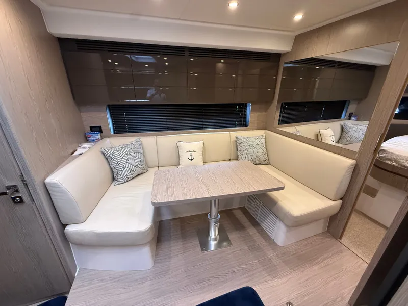 Slide: The Image of Azimut Atlantis 45 2021 - 22