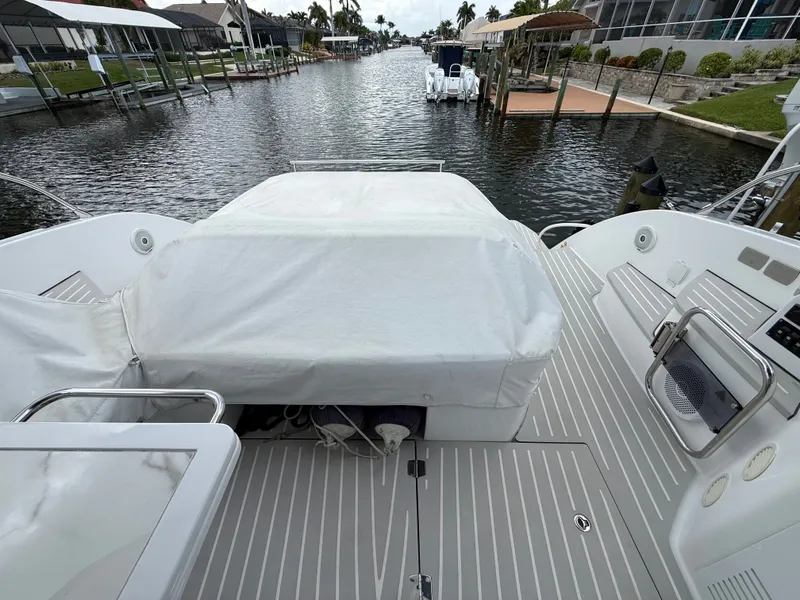 Slide: The Image of Azimut Atlantis 45 2021 - 48