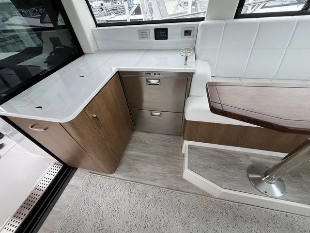 Slide: The Image of Regal 38 Grande Coupe 2027 - 10