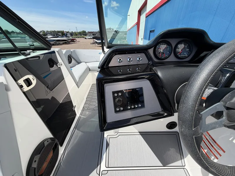 Slide: The Image of MasterCraft NXT22 2022 - 27