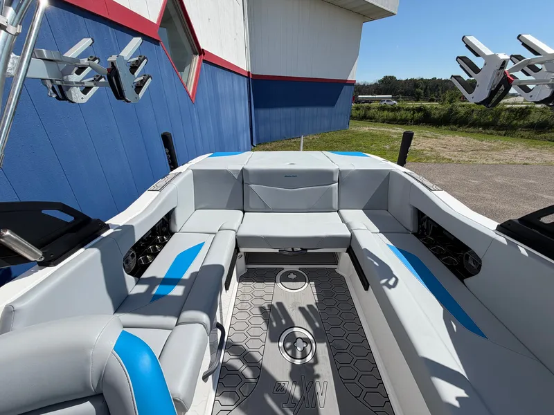 Slide: The Image of MasterCraft NXT22 2022 - 37