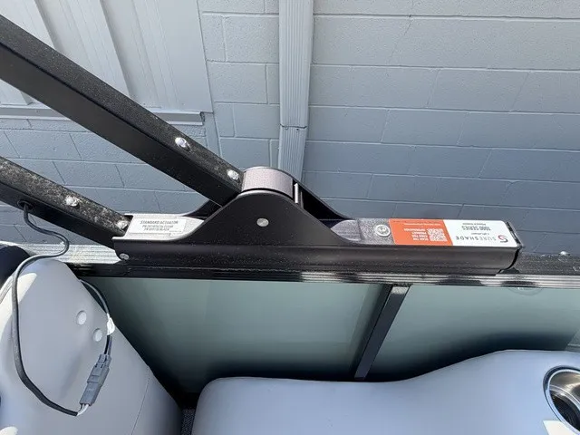 Slide: The Image of Tahoe LTZ 2385 QL 2026 - 16