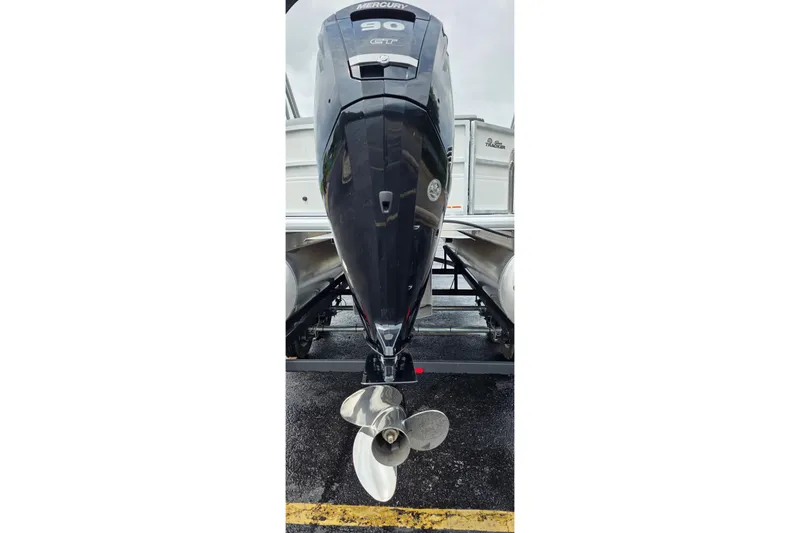 Slide: The Image of 2026 Sun Tracker Party Barge 20 DLX with Mercury 90 CT outboard motor. - 6