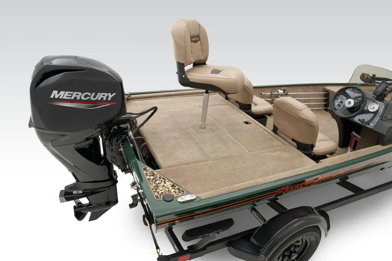 Slide: The Image of Tracker Bass Tracker Classic Limited 2026 - 35