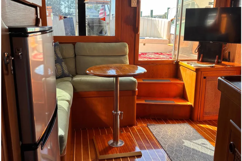 Slide: The Image of Midnight Lace 44 Flybridge - Rumrunner edition 1987 - 19