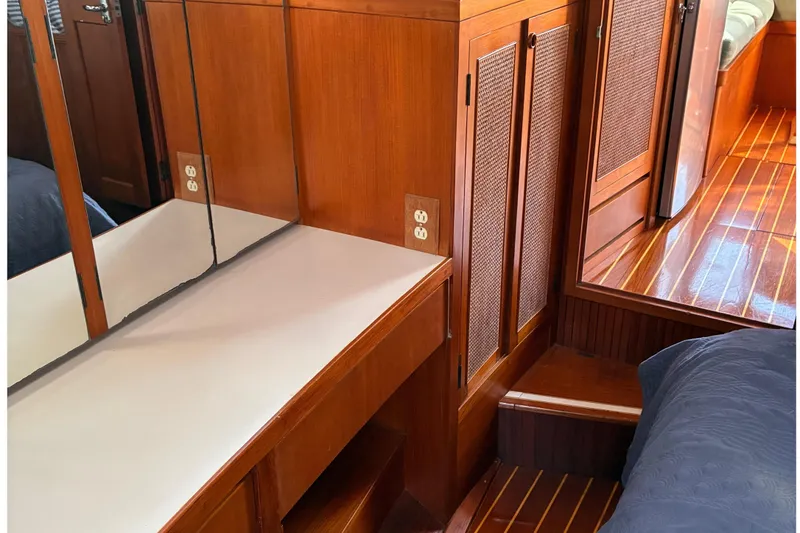 Slide: The Image of Midnight Lace 44 Flybridge - Rumrunner edition 1987 - 23