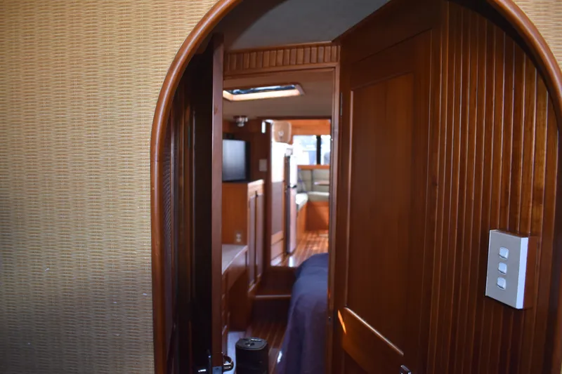 Slide: The Image of Midnight Lace 44 Flybridge - Rumrunner edition 1987 - 28