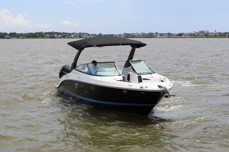 Slide: The Image of Sea Ray SLX 280 Outboard 2027 - 5