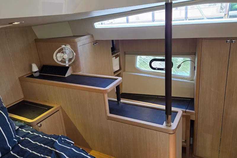 Slide: The Image of Interior of 2020 Aquila 44 Yacht with wood finish and modern amenities. - 16