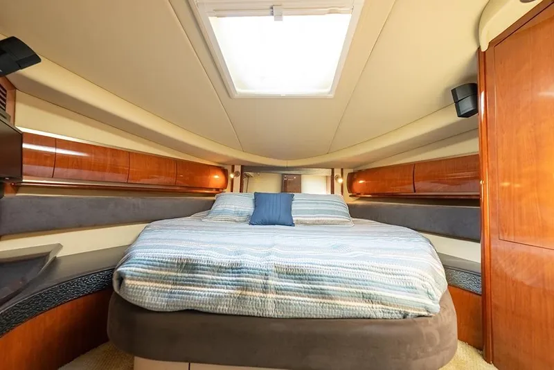 Slide: The Image of Master stateroom - 30