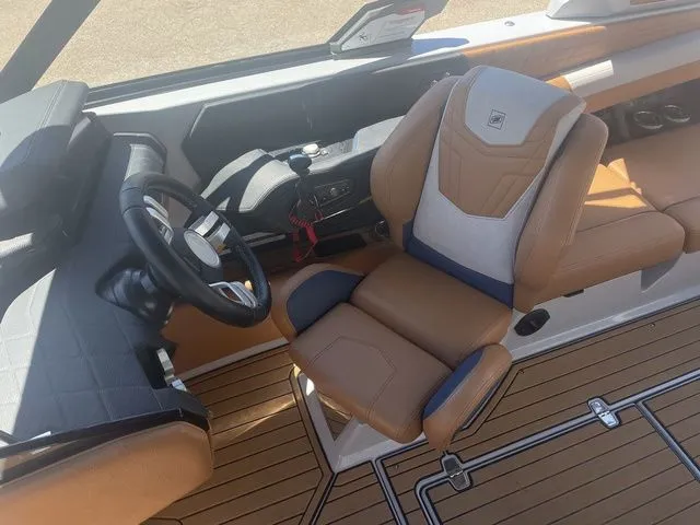 Slide: The Image of Nautique Super Air Nautique G23 2022 - 6