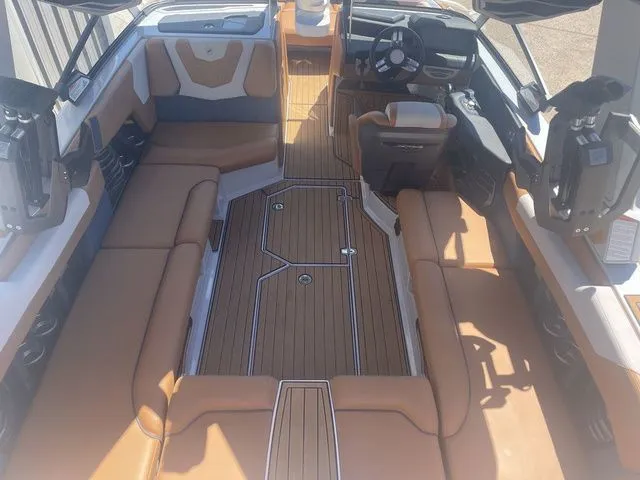 Slide: The Image of Nautique Super Air Nautique G23 2022 - 4