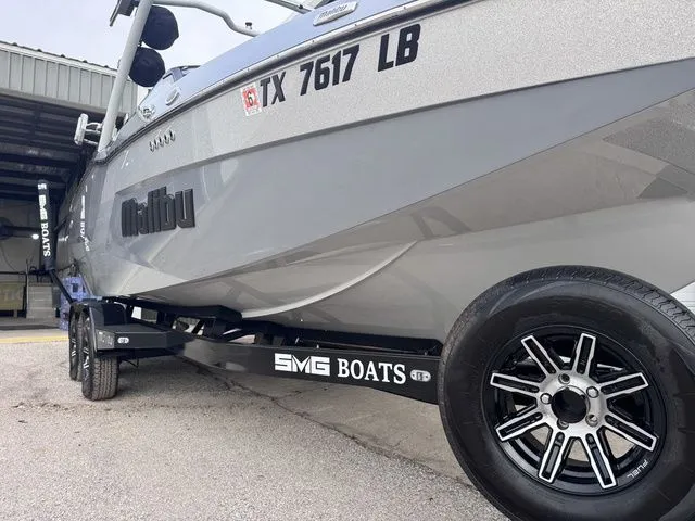Slide: The Image of Malibu Wakesetter 23 MXZ 2024 - 5