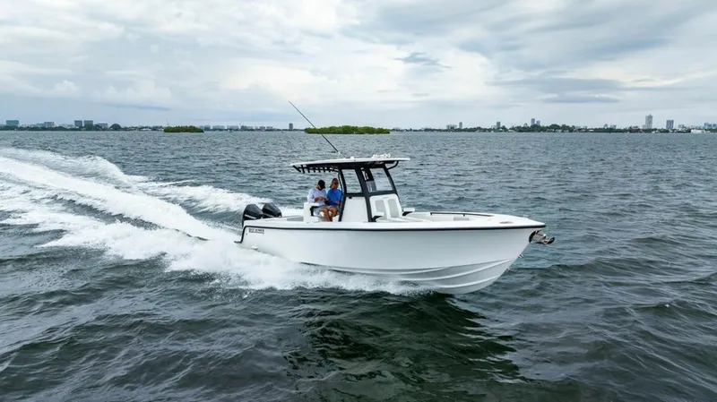 The Image of Reef Runner 280 2027 - 0