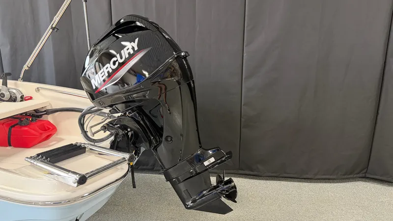 Slide: The Image of Boston Whaler 130 Super Sport 2027 - 4
