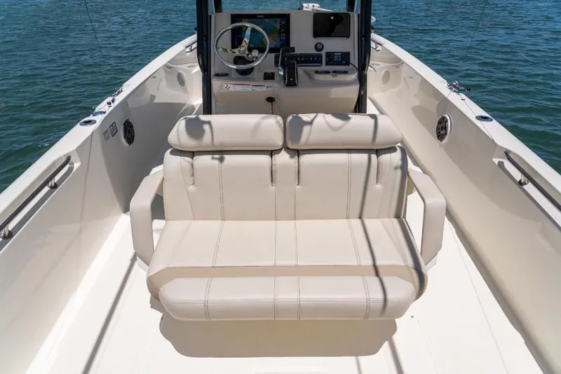 Slide: The Image of 2023-Boston-Whaler-280-Dauntless-MarineMax - 121