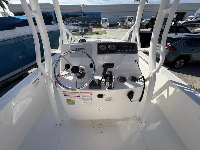 Slide: The Image of Boston Whaler 190 Montauk 2027 - 9