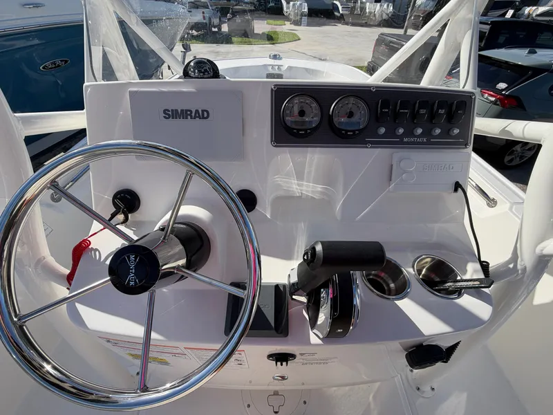 Slide: The Image of Boston Whaler 190 Montauk 2027 - 14