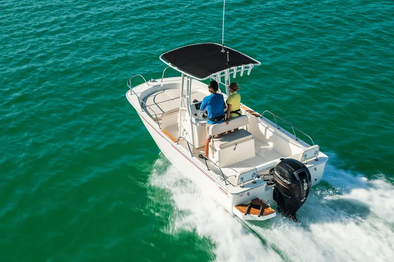 Slide: The Image of Boston Whaler 190 Montauk 2027 - 14
