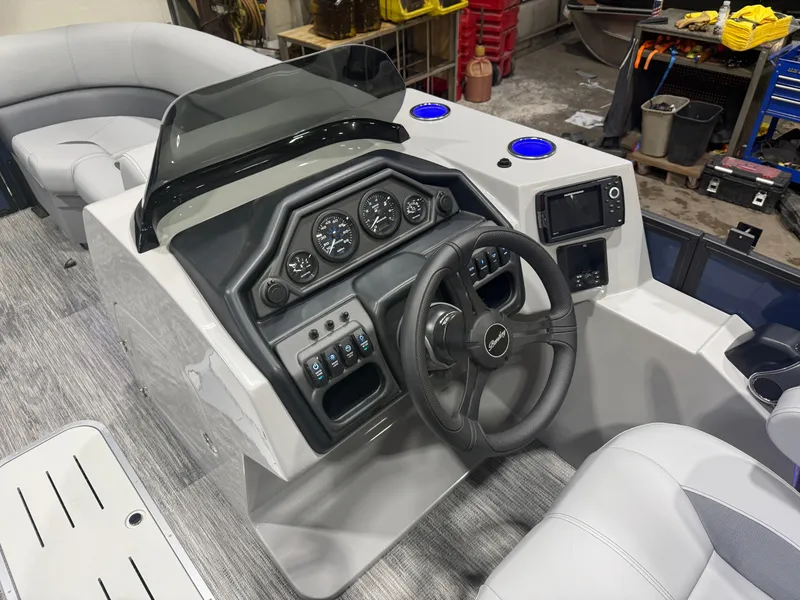 Slide: The Image of Bentley Pontoons Legacy 223 Navigator Quad Lounge Tritoon & Honda 4-Stroke EFI 2026 - 14
