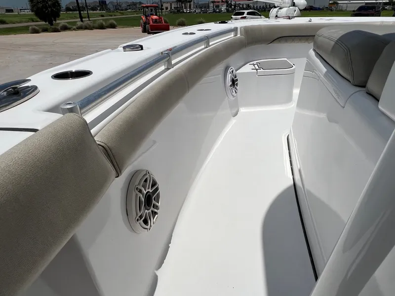 Slide: The Image of Sportsman Masters 267OE Bay Boat 2021 - 22