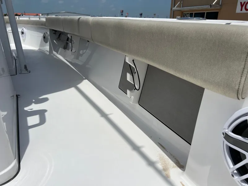 Slide: The Image of Sportsman Masters 267OE Bay Boat 2021 - 45
