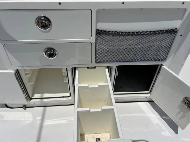 Slide: The Image of Sportsman Masters 267OE Bay Boat 2021 - 44