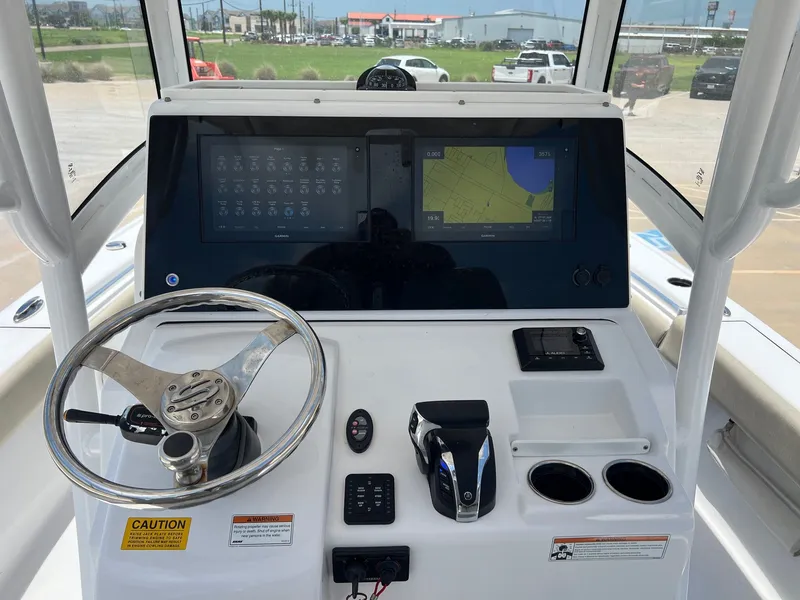 Slide: The Image of Sportsman Masters 267OE Bay Boat 2021 - 32