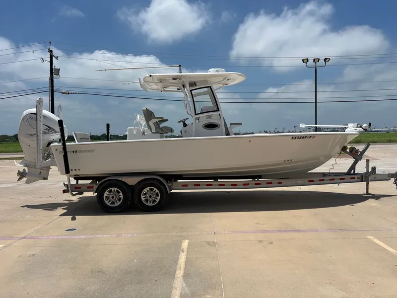 Slide: The Image of Sportsman Masters 267OE Bay Boat 2021 - 7
