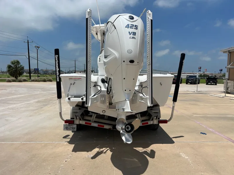 Slide: The Image of Sportsman Masters 267OE Bay Boat 2021 - 9