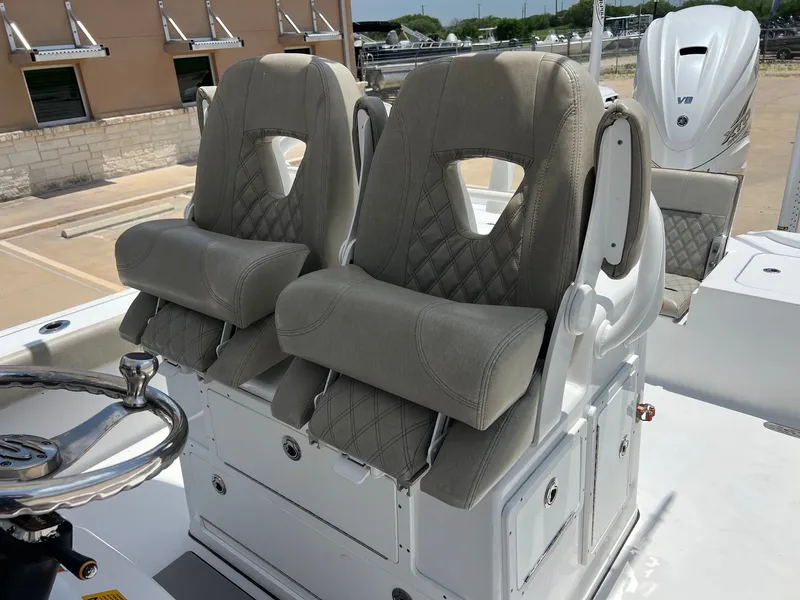 Slide: The Image of Sportsman Masters 267OE Bay Boat 2021 - 39