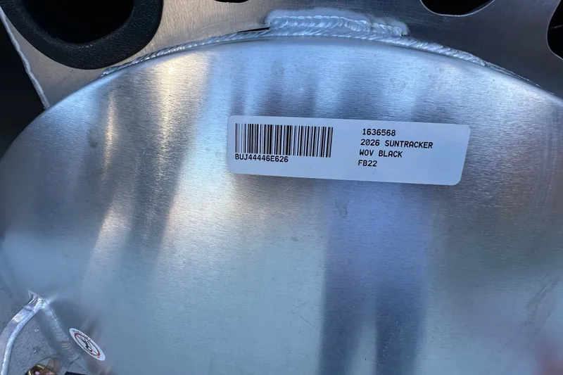 Slide: The Image of Barcode label on 2026 Sun Tracker Fishin' Barge 22 DLX boat component. - 15