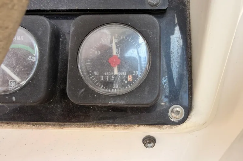 Slide: The Image of Engine hour meter on 1999 Jeanneau Sun Odyssey 45.2 sailboat dashboard. - 30