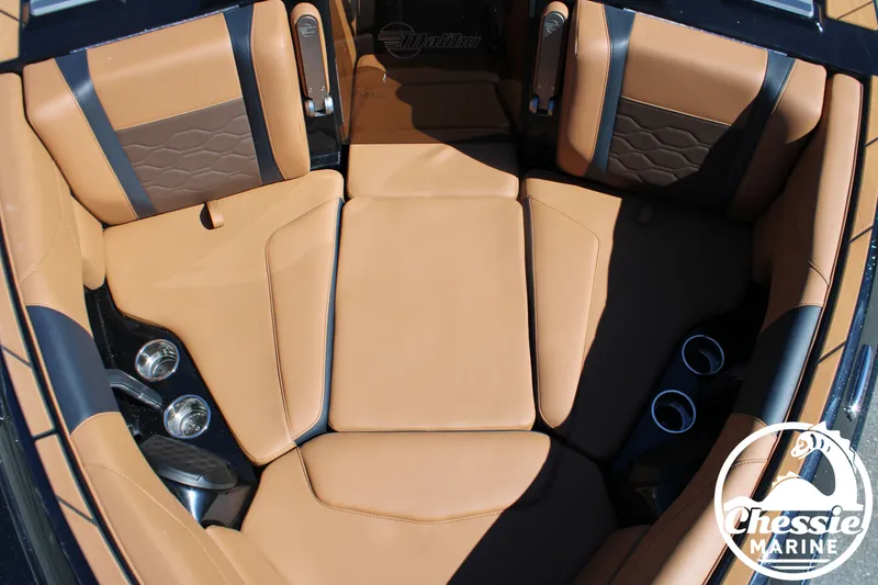 Slide: The Image of Malibu Wakesetter 23 LSV 2026 - 27