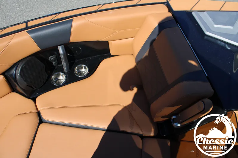 Slide: The Image of Malibu Wakesetter 23 LSV 2026 - 23