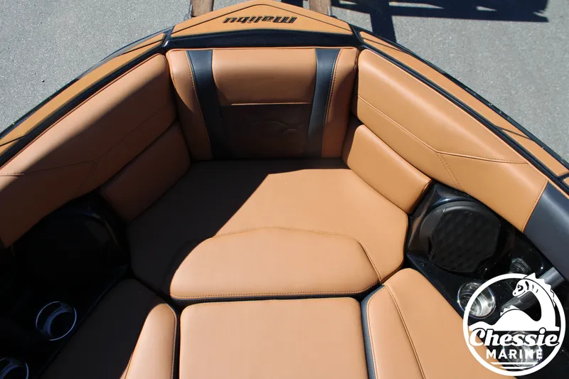 Slide: The Image of Malibu Wakesetter 23 LSV 2026 - 24