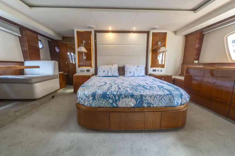Slide: The Image of Azimut 75 2008 - 102
