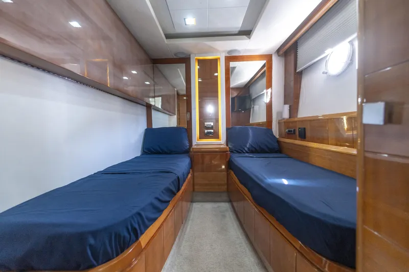 Slide: The Image of Azimut 75 2008 - 105
