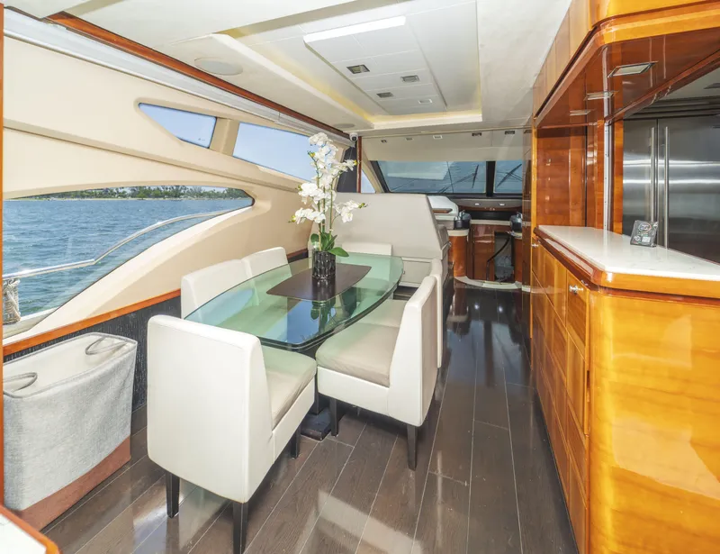Slide: The Image of Azimut 75 2008 - 85