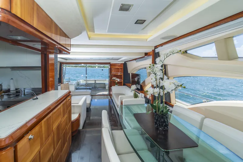 Slide: The Image of Azimut 75 2008 - 90